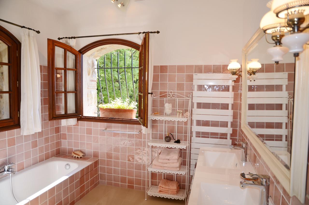 La Bastide Des Pins Bed and Breakfast Vence Εξωτερικό φωτογραφία
